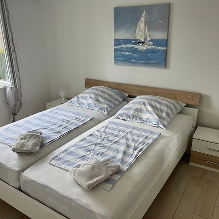 Villa Rudy Holiday Home Njivice Exteriér fotografie