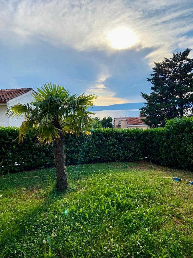 Villa Rudy Holiday Home Njivice Exteriér fotografie